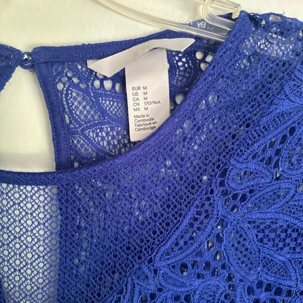 H&M Royal blue lace short sleeve top, women’s medium - Picture 3 of 7